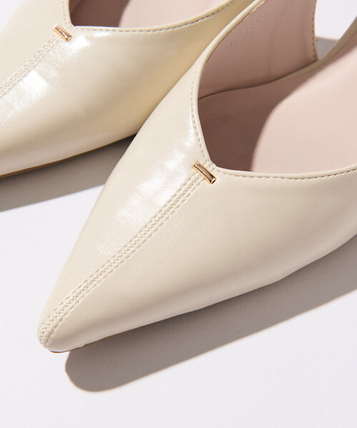【美品】イーボル (23.5) パンプス フラット ポインテッドトゥ ストラップ ポインテッドトゥパンプス -【公式】EVOL(イーボル) 通販サイト