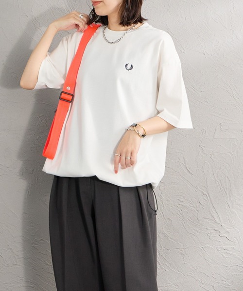 FRED PERRY（フレッドペリー） tシャツ 別注 ワンポイントロゴ刺繍