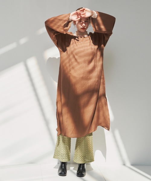 「hinari」 長袖ワンピース SMALL ベージュ レディース_画像5