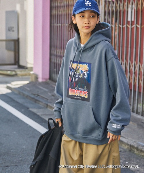 希少！ルルレモン ハワイで購入　4 パーカー　ネイビー　バックロゴ　Mサイズ 希少！ルルレモン ハワイで購入 4 パーカー ネイビー バックロゴ Mサイズ