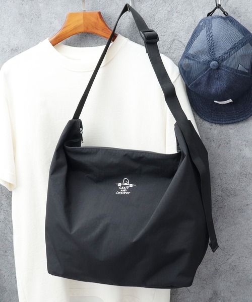 THRASHER ショルダーバッグ 撥水加工 リップストップナイロン