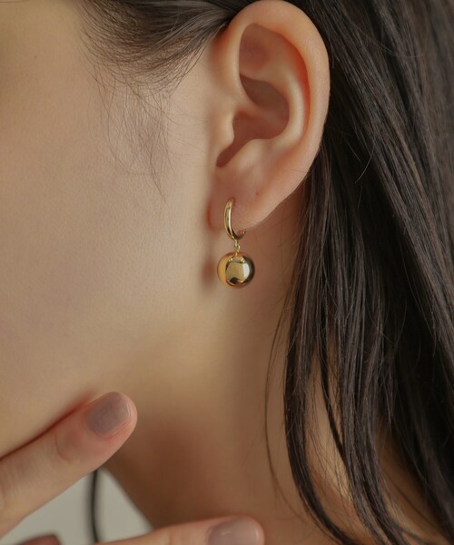 COCOSHNIK（ココシュニック） ピアス K10中空ボール 中折れピアス