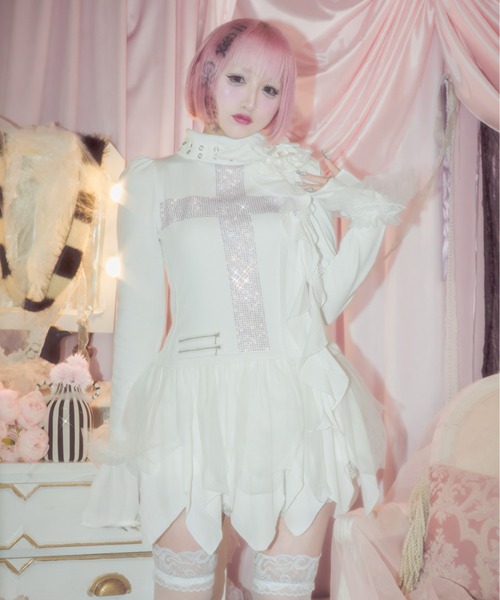 AVENCHUMU ワンピース Rhinestone cross chiffon hem one-piece