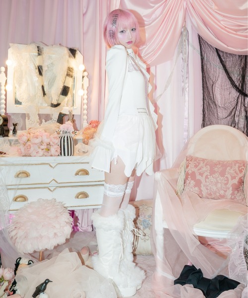 Avenchumu フリル付きピンクドレス AVENCHUMU ワンピース Rhinestone cross chiffon hem one-piece