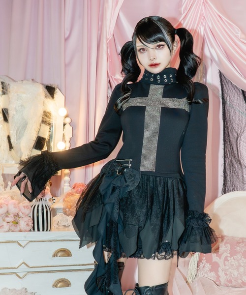 AVENCHUMU ワンピース Rhinestone cross chiffon hem one-piece