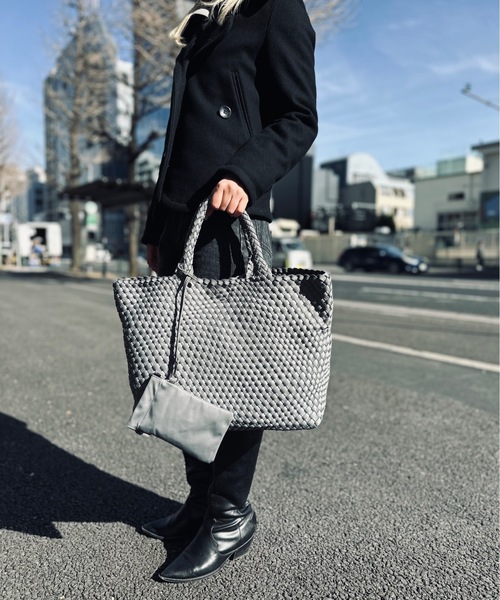 トートバッグ HERB/Intrecciato Middle Tote Bag with Pouch/ポーチ付きミドルトートバッグ レディース メンズの画像