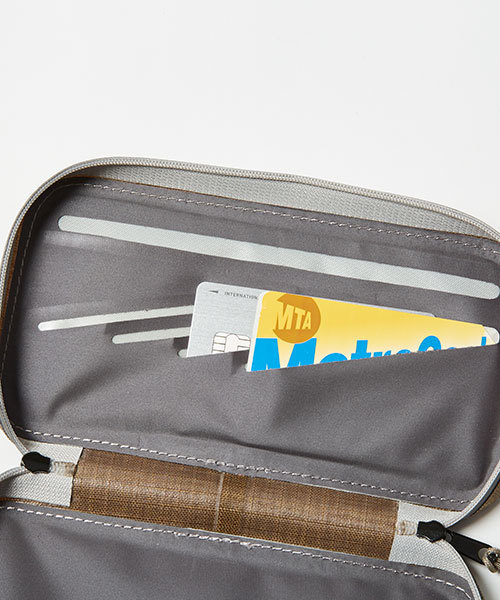 BE:FIRST パスポートケース F/CE. パスポートケース NO SEAM PASSPORT CASE / エフシーイー