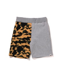 A BATHING APE（アベイシングエイプ） パンツ 1ST CAMO BACK SHARK