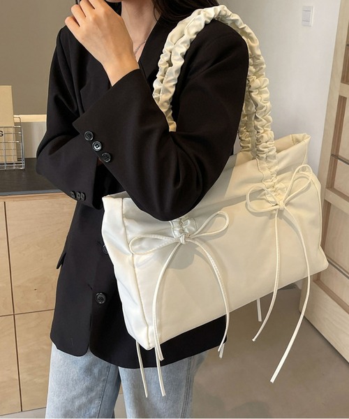 【新品】ネオプレーンフリルギャザーリボンweyバッグ　ベージュfrene同品 LA VORAGINE トートバッグ 大容量紐リボン ギャザーショルダー
