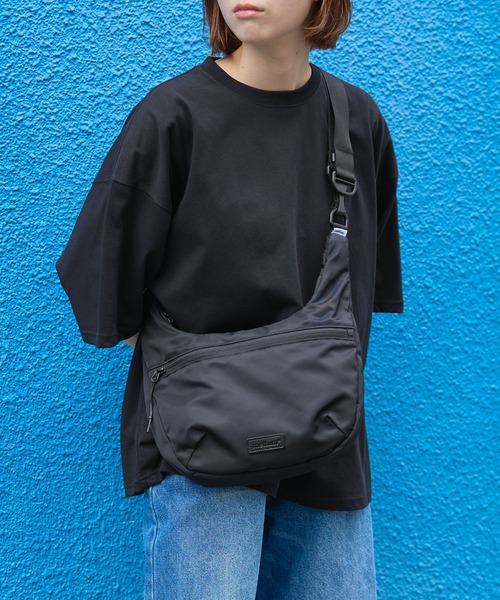meltum（メルタム） ショルダーバッグ NYLON CROSSBODY BAG メンズ