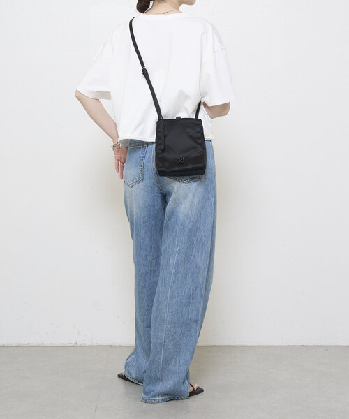 美品✨️スリングバッグ russet ラシットブラッククラウズナイロンショルダー russet（ラシット） ショルダーバッグ バッグ クラウズナイロン2WAY