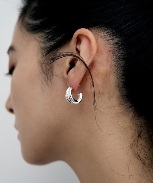 COCOSHNIK ONKITSCH（ココシュニック オンキッチュ） ピアス シルバー