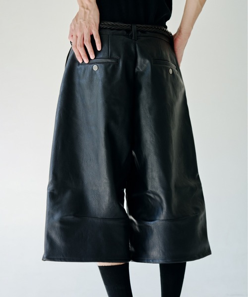 Camphor wood パンツ wide baggy PU-leather shorts / ワイドバギーPU Camphor wood パンツ wide baggy PU-leather shorts / ワイドバギーPU