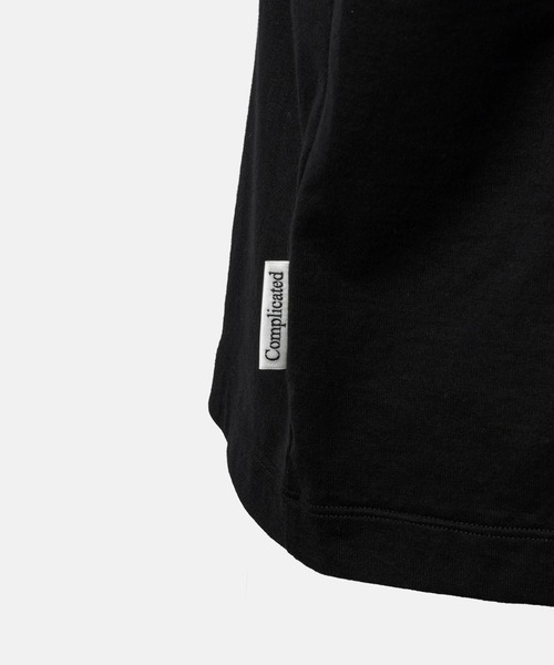 SimplyComplicated（シンプリーコンプリケイテッド） tシャツ
