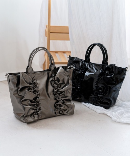 VitaFelice（ヴィータフェリーチェ） トートバッグ エナメル2wayフリル