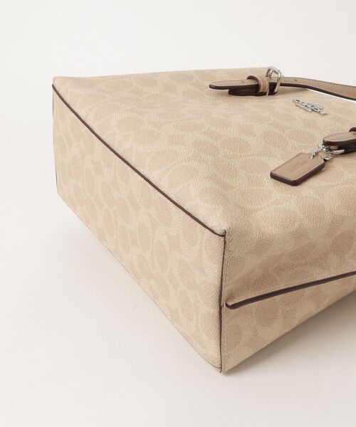 COACH シグネチャー 2way トートバッグ ベージュ COACH（コーチ） シグネチャー柄 モリー 2WAYバッグ - ベージュ
