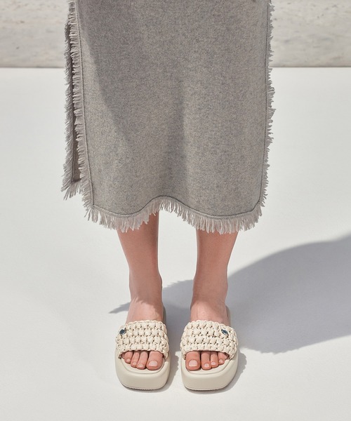 CHARLES ＆ KEITH（チャールズ&キース） サンダル ウーブンフラット