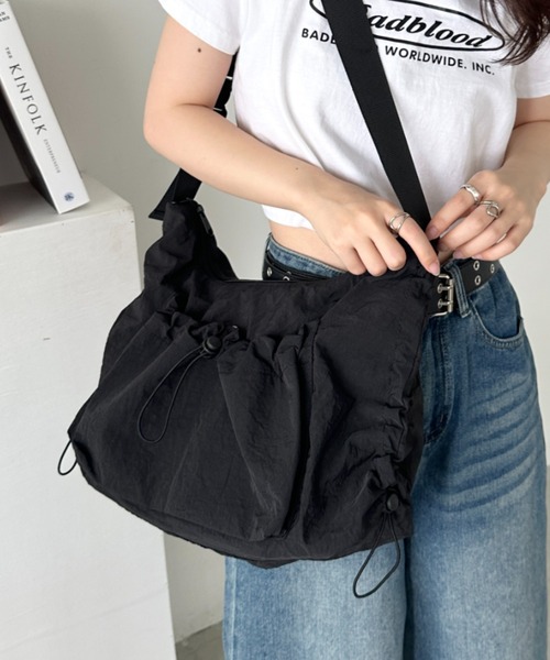 CLEA ショルダーバッグ バッグ 「A4サイズ対応」ポケット付きドロスト