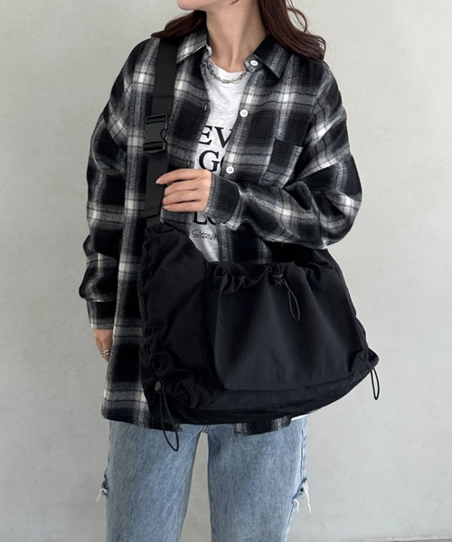 CLEA ショルダーバッグ バッグ 「A4サイズ対応」ポケット付きドロスト