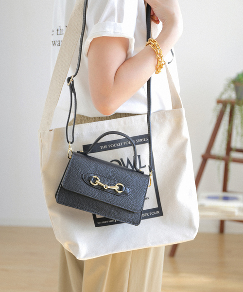 AULENTTI オウレンティ 2WAY ハトメショルダーBAG ブラウン 新品 AULENTTI オウレンティ 2WAY ハトメショルダーBAG ブラウン 新品