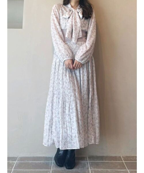 MERCURYDUO（マーキュリーデュオ） ワンピース ウエストリブプリーツ