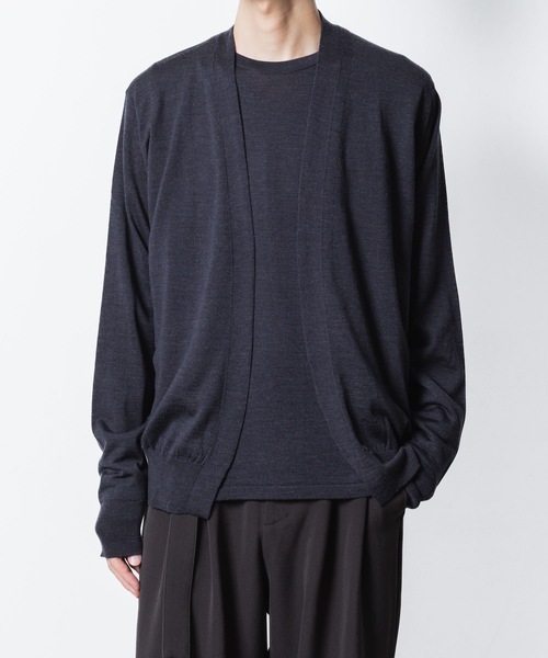 カーディガン × JOHN SMEDLEY MERINO EXTRAFINE BUTTONLESS V NECK CARDIGAN メンズの画像