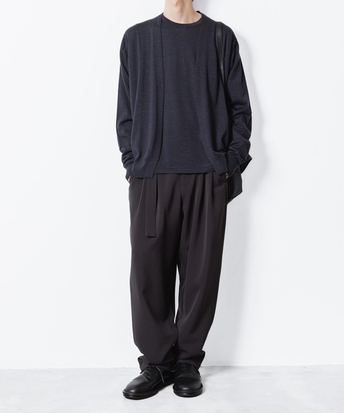 カーディガン × JOHN SMEDLEY MERINO EXTRAFINE BUTTONLESS V NECK CARDIGAN メンズの画像
