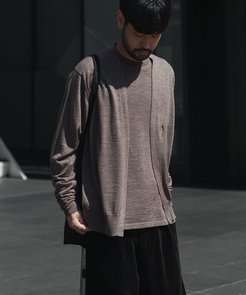 カーディガン × JOHN SMEDLEY MERINO EXTRAFINE BUTTONLESS V NECK CARDIGAN メンズの画像
