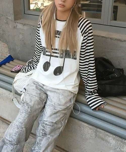 Lis ardent tシャツ ボーダー袖グラフィック薄手ロンT／オーバーサイズ