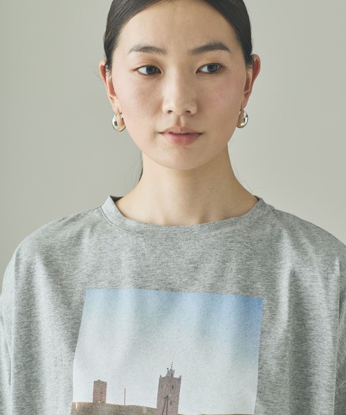 カレンソロジーTシャツ新品未開封 キャメル色、白色 Curensology（カレンソロジー） tシャツ 「スタイリスト室井由美子さん