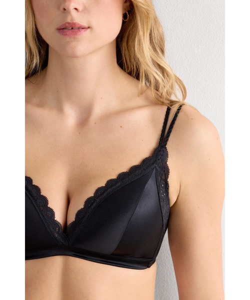 Intimissimi（インティミッシミ） ブラジャー Tiziana シルク＆レース