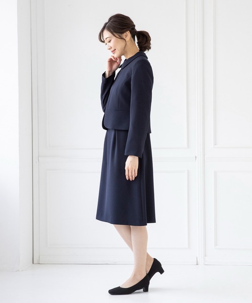 CARETTE ノーカラージャケット　タックワンピース　お受験スーツ　濃紺 CARETTE（カレット） セットアップ ノーカラージャケットとタック