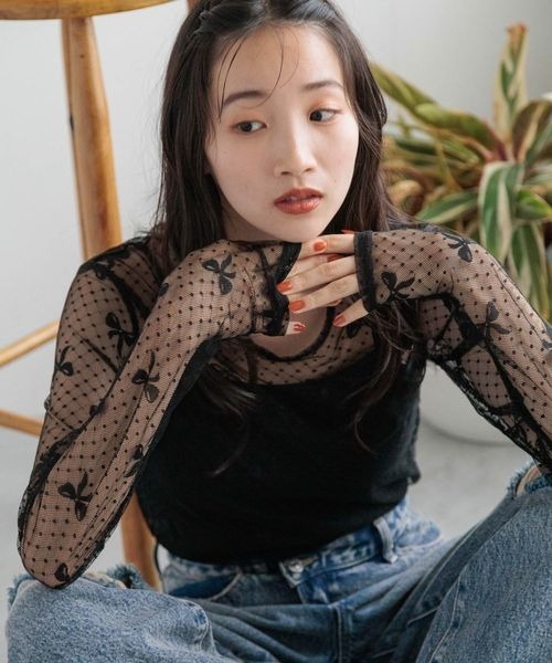 LOWRYS FARM（ローリーズファーム） tシャツ チュールリボンレース