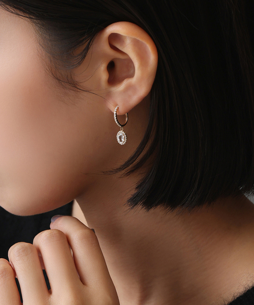 Lilas ピアス ホワイトトパーズメレダイヤC型ピアス K10(両耳