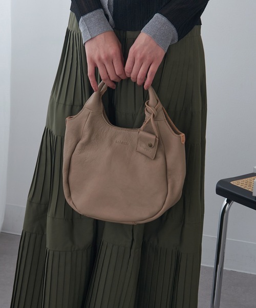 toleur（トーラ） トートバッグ 「toleur」カウレザードロップトート