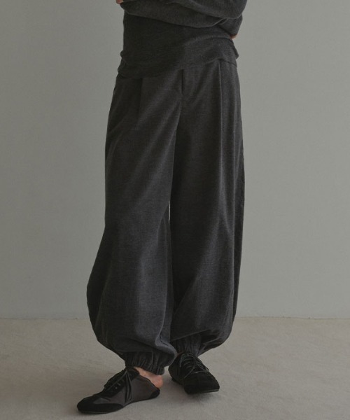 ETRE TOKYO（エトレトウキョウ） パンツ コーデュロイカーブジョガー