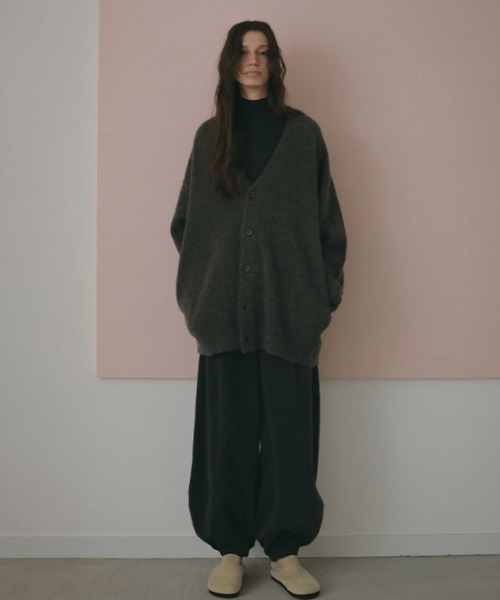 ETRE TOKYO（エトレトウキョウ） パンツ コーデュロイカーブジョガー