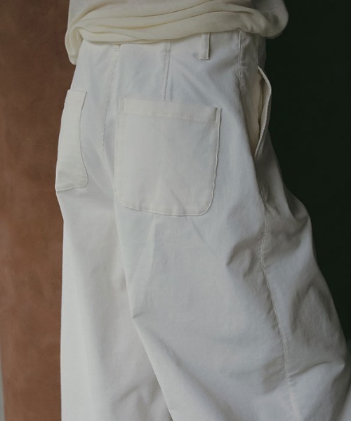 ETRE TOKYO（エトレトウキョウ） パンツ コーデュロイカーブジョガー