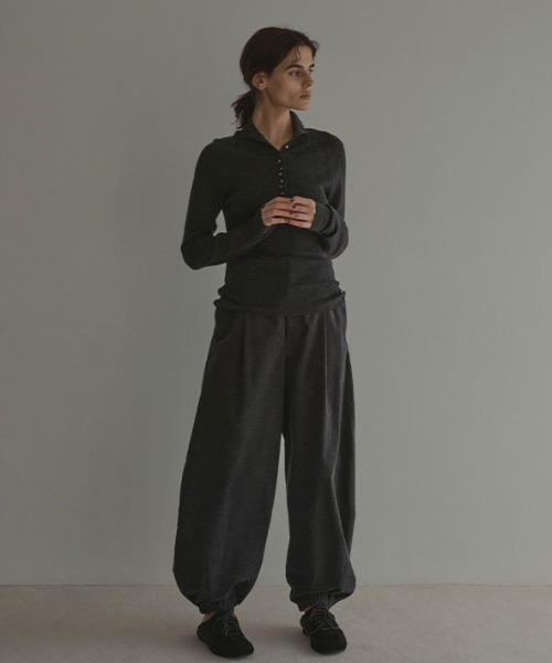 ETRE TOKYO（エトレトウキョウ） パンツ コーデュロイカーブジョガー