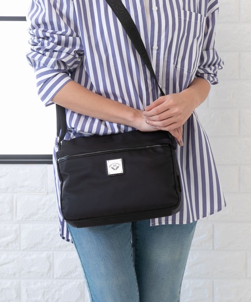 BACKYARD FAMILY（バックヤードファミリー） ショルダーバッグ バッグ