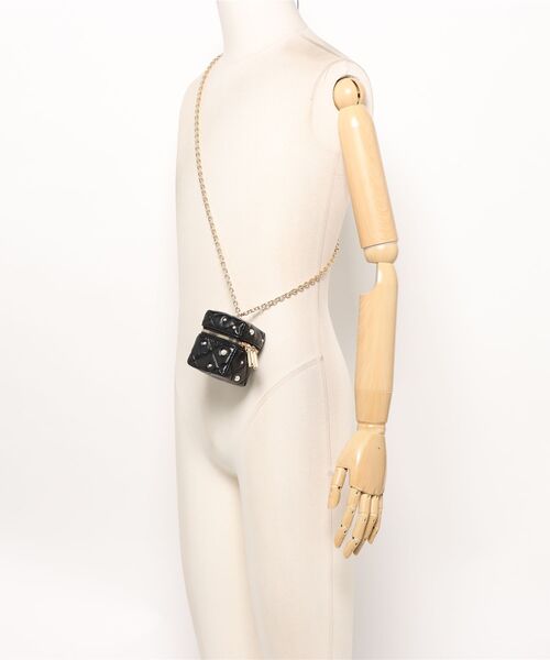 CHARLES ＆ KEITH（チャールズ&キース） ポーチ Janie マイクロ