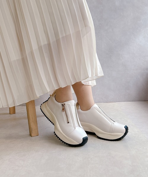 【美品】ヌーベルヴォーグ　やわらかフラットシューズ ホワイト/シルバー Noubel Voug Relax（ヌーベルヴォーグリラックス） スニーカー 上品