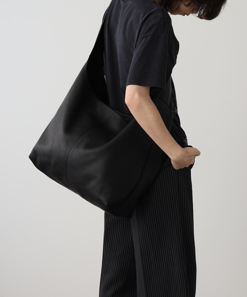 バッグ MR.OLIVE LEATHER BODY SHOULDER BAG MR.OLIVE（ミスターオリーブ） ショルダーバッグ メンズ レディース