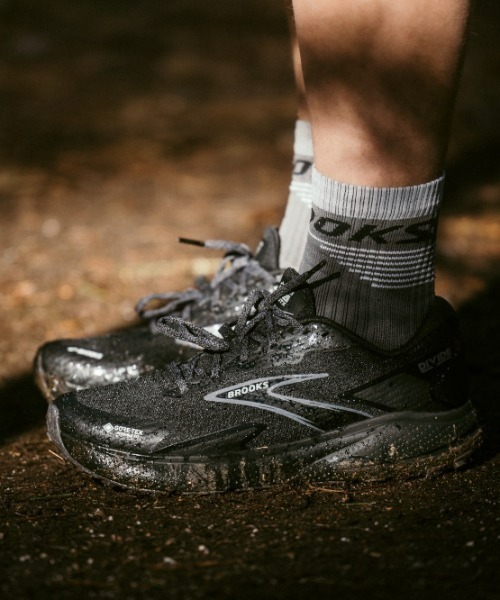BROOKS　スニーカー　24.5センチ BROOKS スニーカー BROOKS/Divide5GTX/ディバイド5ゴアテックス