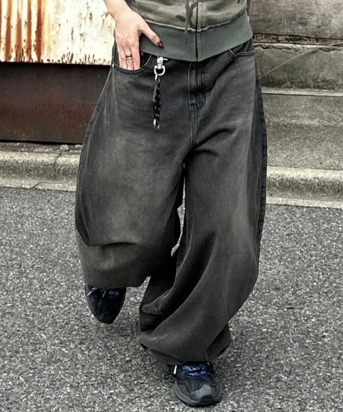 Chikashitsu+（チカシツプラス） ワイドパンツ ジーンズ 「Chikashitsu
