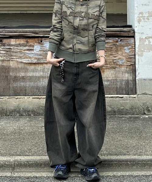 Chikashitsu+（チカシツプラス） ワイドパンツ ジーンズ 「Chikashitsu 