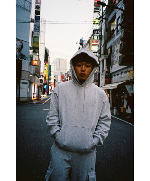 KEBOZ パーカー BB SMALL WAPPEN SWEAT HOODIE メンズ KEBOZ パーカー BB SMALL WAPPEN SWEAT HOODIE メンズ