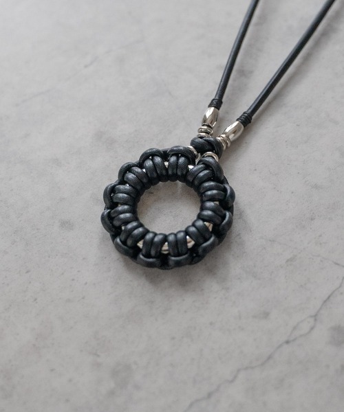 WALK IN CLOSET ネックレス 「 SENTI 」LEATHER BRAID CIRCLE NECKLACE