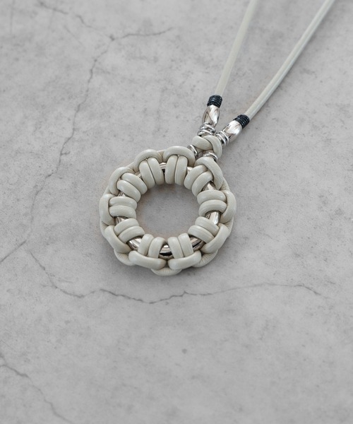 WALK IN CLOSET ネックレス 「 SENTI 」LEATHER BRAID CIRCLE NECKLACE