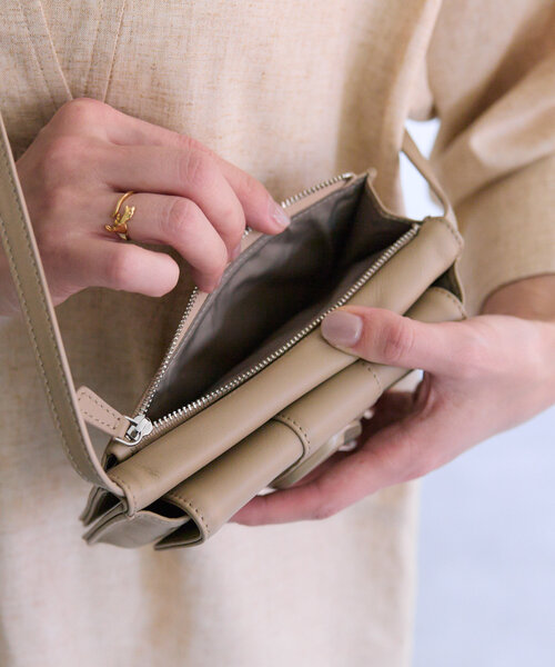 ear PAPILLONNER 財布 パーツ付き横型モバイルウォレット